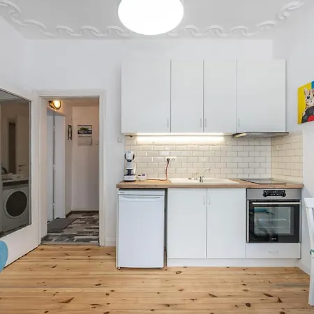 Апартамент Jazz & Wine & Next To Sea Garden & Parking & Hbo & Netflix & 2 Bathrooms