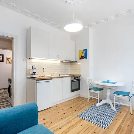 Jazz & Wine & Next To Sea Garden & Parking & Hbo & Netflix & 2 Bathrooms * Varna