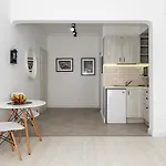 Jazz & Wine & Next To Sea Garden & Parking & Hbo & Netflix & 2 Bathrooms Appartamento