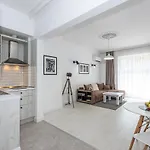 Appartamento Jazz & Wine & Next To Sea Garden & Parking & Hbo & Netflix & 2 Bathrooms *
