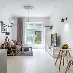 Jazz & Wine & Next To Sea Garden & Parking & Hbo & Netflix & 2 Bathrooms Appartamento *