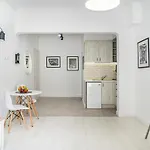 Jazz & Wine & Next To Sea Garden & Parking & Hbo & Netflix & 2 Bathrooms * Varna
