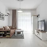 Jazz & Wine & Next To Sea Garden & Parking & Hbo & Netflix & 2 Bathrooms Appartamento *