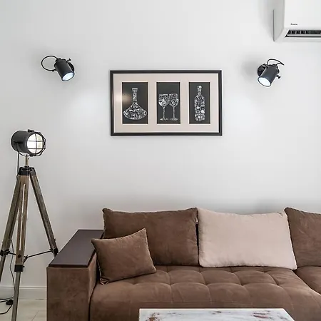 Jazz & Wine & Next To Sea Garden & Parking & Hbo & Netflix & 2 Bathrooms Διαμέρισμα *